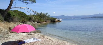 800m from beaches top of quiet villa, garden, balcony, parking and shops