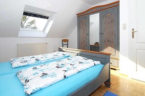 2 室のベッドルーム、旅行用ベビーベッド、WiFi、ベッドシーツ