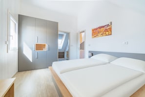 2 chambres, fer et planche Ă repasser, Wi-Fi, draps fournis