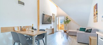 Lakeside Living: Modern Apartment Just 400m from Lake Bled