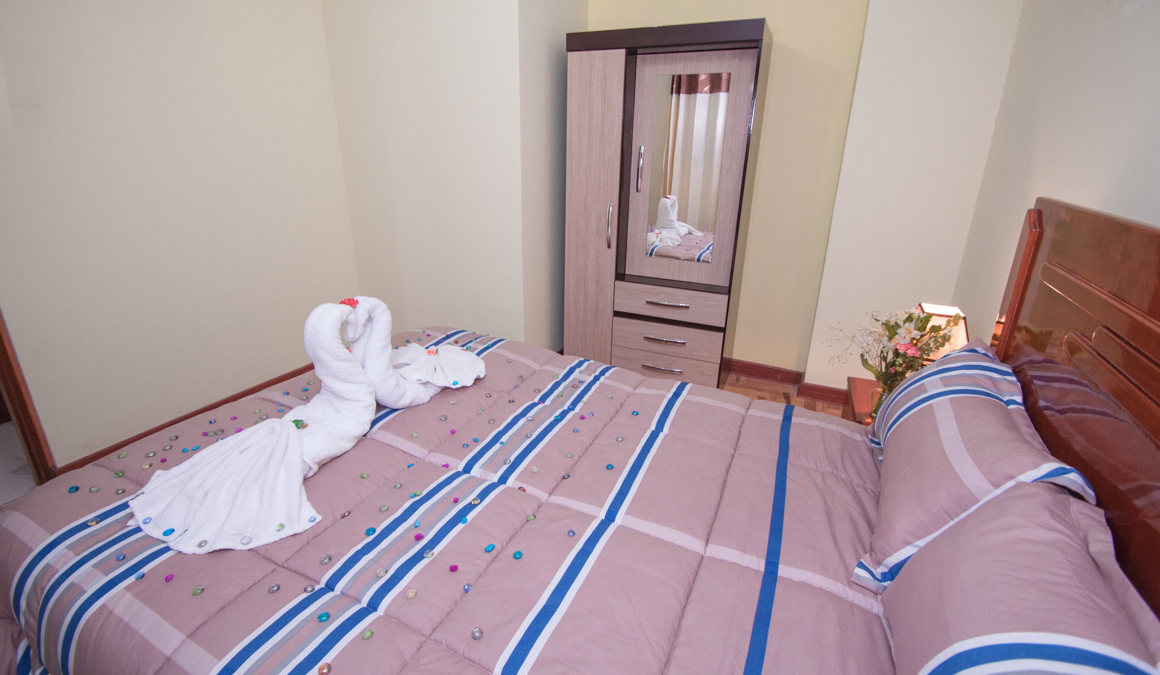 4 soverom, strykejern/-brett, wi-fi og sengetøy