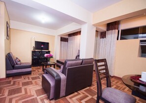 TV - Cusco White House apartment 3 (Cusco)