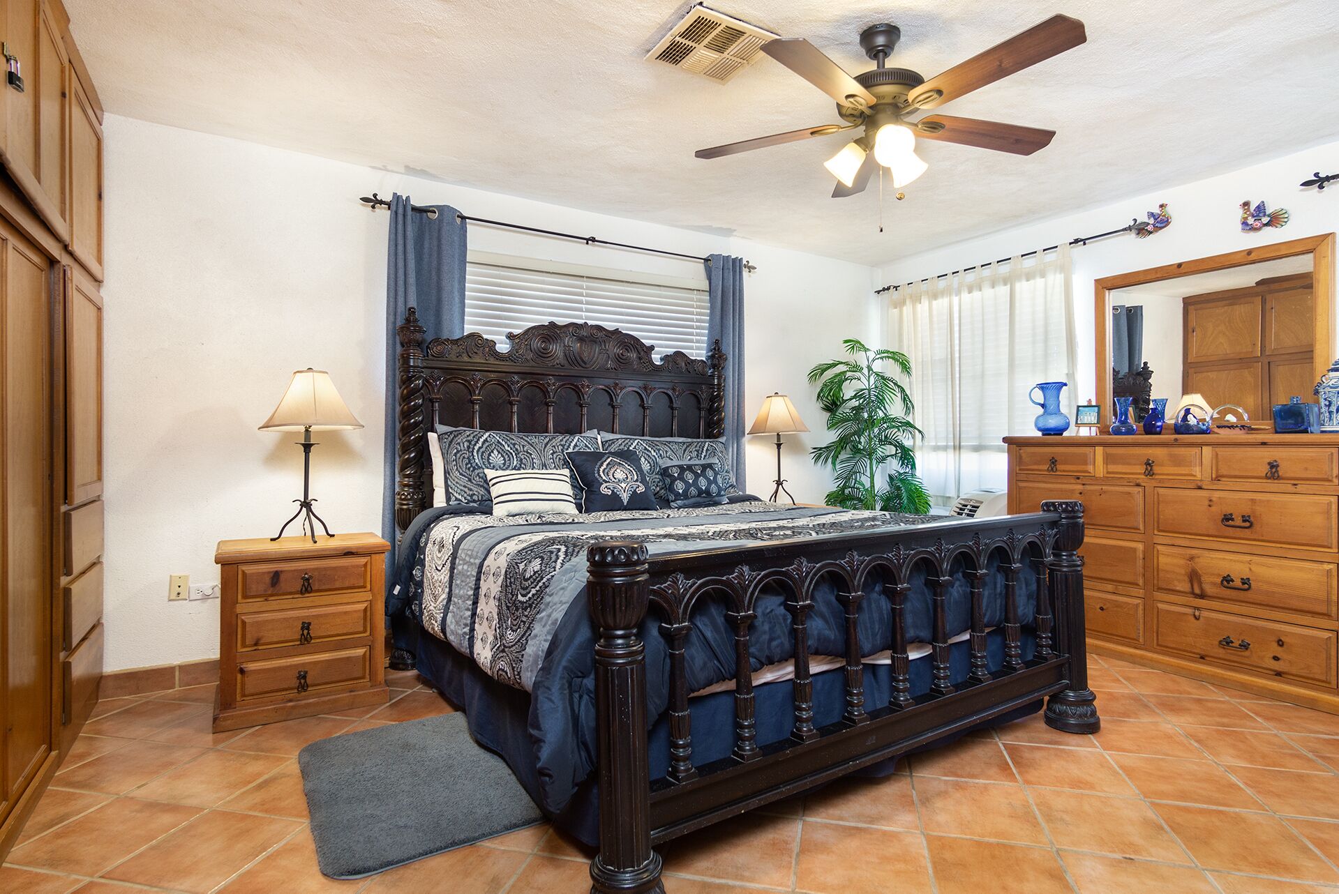 5 bedrooms, WiFi (free)