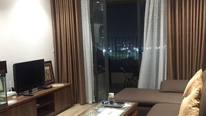 케이블 채널 시청이 가능한 23인치 평면 TV, TV