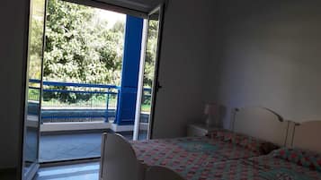 3 quartos, escrivaninha, ferros/tábuas de passar roupa, Wi-Fi