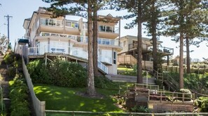 Exterior - Ocean Pines Apartments 4 (Blue Bay)