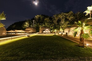 Courtyard - Sana Mane - Glamping (Naoshima)