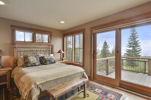 4 bedrooms, bed sheets