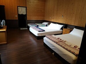 Deluxe Suite | Desk, blackout drapes, free WiFi - Chulu Ecological Farm B&B (Beinan)