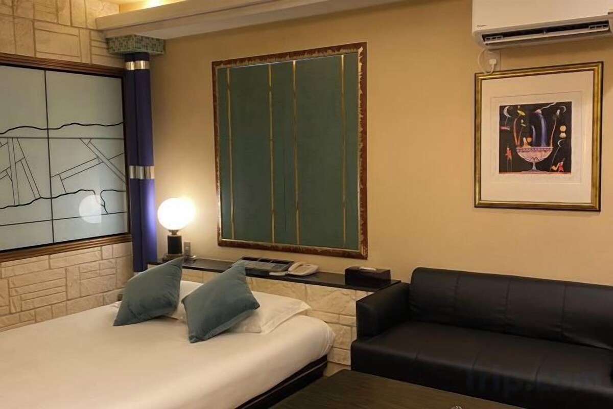 Quartos à prova de som, Wi-Fi de cortesia, individualmente decorados