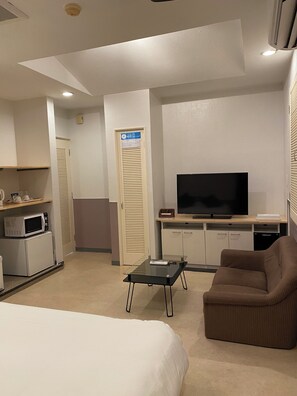 Deluxe Villa (201) | Individually decorated, free WiFi, bed sheets
