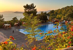 Deluxe Room, Balcony, Sea View | Egyptian cotton sheets, premium bedding, minibar, individually decorated - Faralia Hotel (Fethiye)