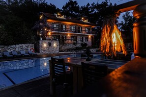 Front of property - evening/night - Faralia Hotel (Fethiye)