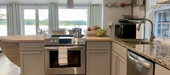 Cape Code Waterfront Cottage