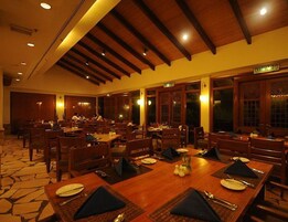 Se sirven desayunos, almuerzos, cenas y cocina local e internacional 