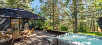 Squaw Valley Paradise **ホットタブ**