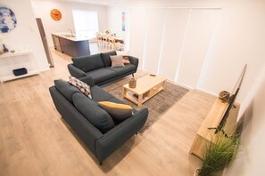 تلفزيون، مكتب