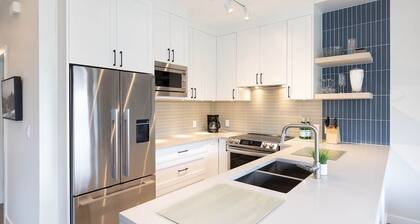 Mountain Views, Tranquil Location, Shared Hot Tub