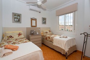 3 bedrooms, iron/ironing board, WiFi, bed sheets - CH Villa Tenerife Atalaya Park (Benijofar) (Benijofar)