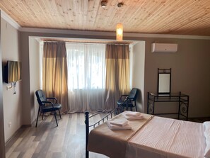 Standardzimmer, Meerblick | Schreibtisch, kostenloses WLAN, BettwÀsche