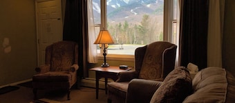 Ledgerock at Whiteface - Lodge Suite