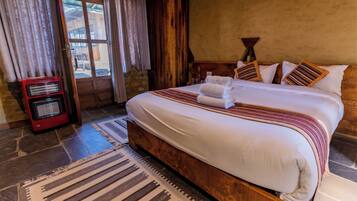 Habitación ejecutiva, vista a la montaña | 1 habitación, cortinas blackout, insonorización y wifi gratis