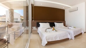 4 chambres, coffres-forts dans les chambres, fer et planche à repasser