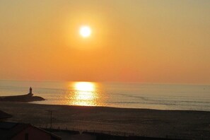 Beach nearby - Flat for 4 persons with ocean view (CAPBRETON)