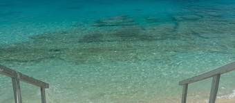 "Double Date at the Beach" Oceanside 2 Bedroom / 2 Bath