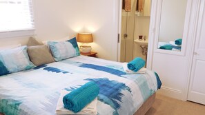 1 chambre, fer et planche à repasser, Wi-Fi, literie fournie
