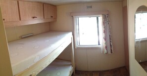 2 bedrooms, Internet - Mountain View Mobile Home in Roquebrune-sur-Argens, France (Roquebrune-sur-Argens)
