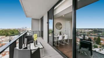 Deluxe Apartment, 2 Bedrooms | Balcony