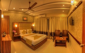 Superior Double Room | 1 bedroom, desk, laptop workspace, free WiFi - Hotel Aditya Mysore (Mysore)
