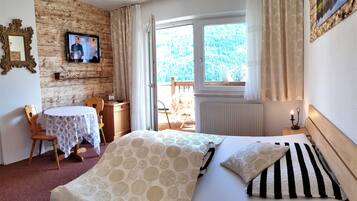 1 Schlafzimmer, Schreibtisch, WLAN, Bettwäsche