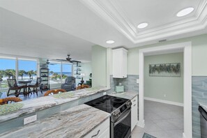 Photo non classée, 3 sur 33, bouton