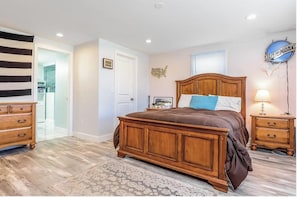4 bedrooms, WiFi, bed sheets, wheelchair access