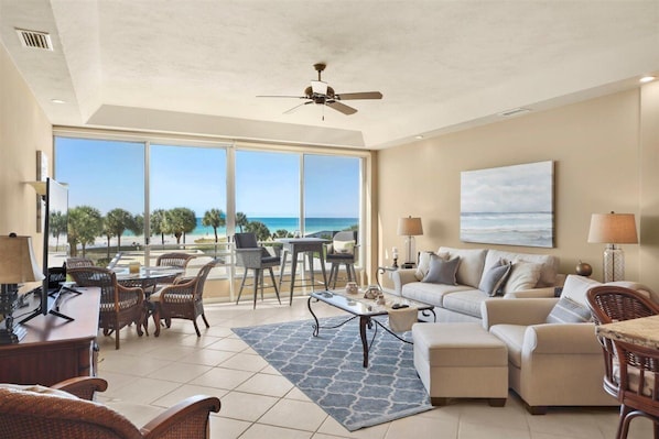 Living area - Horizons West #111 on Siesta Key is a 1 Bedroom Unit with a View of the Gulf of Mexico (Sarasota)