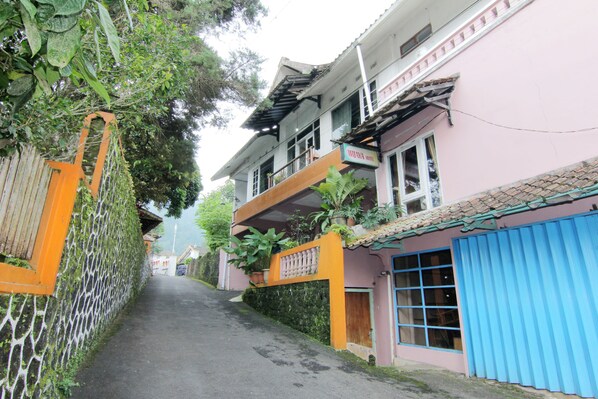 واجهة المنشأة