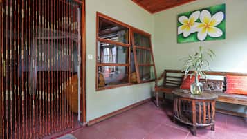 Superior Room, Shared Bathroom | Bed sheets