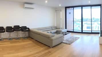 Apartment, 2 Bedrooms | Living area
