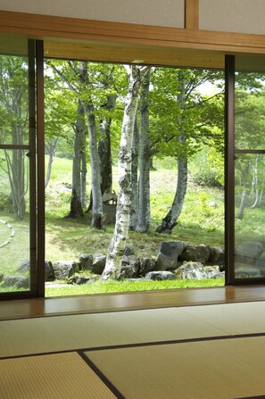 傳統客房 (Japanese Style) | 迷你吧、客房內保險箱、遮光布/窗簾、熨斗/熨衣板