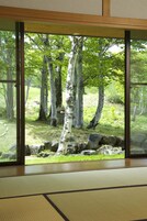 Japanese Room | Minibar, in-room safe, blackout drapes, iron/ironing board