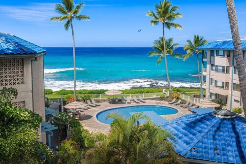 Kona Reef F11: Oceanview Condo w/ Shared Pool, AC & Lanai Views