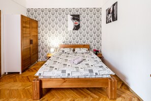 Superior Apartment | 1 bedroom, iron/ironing board, free WiFi, bed sheets - Nice apartment at the center (Lviv)