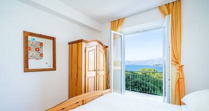 Apartments Nikolina (LU) - Two-Bedroom Apartment with Balcony