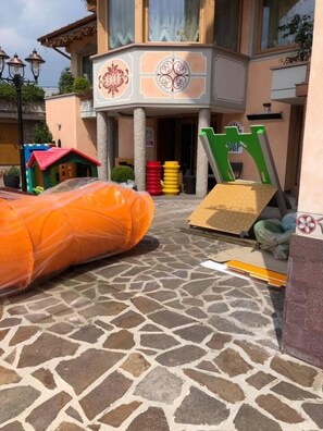 Children’s play area – outdoor - Hotel Cristallo (Andalo)