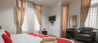 RedDoorz @ Batam Center 2