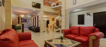 RedDoorz Plus near Pantai Malalayang Manado