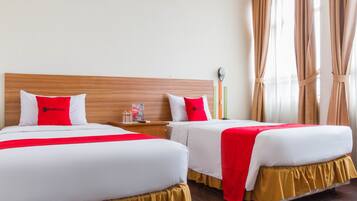 Kahden hengen huone (kaksi sänkyä) | Työpöytä, ilmainen Wi-Fi