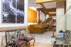 Lobby - RedDoorz Plus @ Surapati 2 (Bandung)